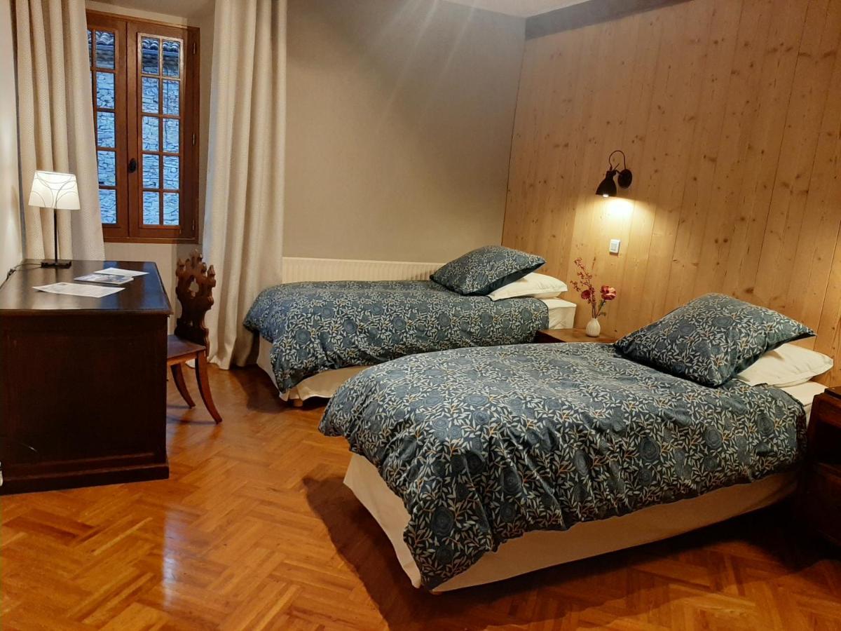 Le Sareymond Panzió Menée Kültér fotó